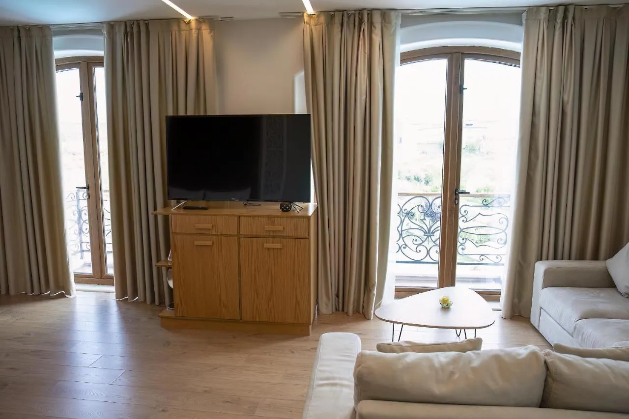 Vinea Resort Arape-Rashbulli 0*,