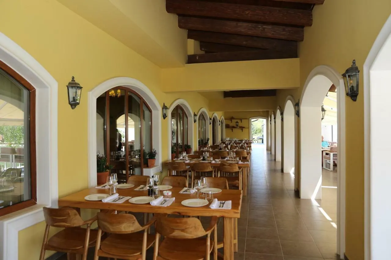 Vinea Resort Rrashbull Albanië