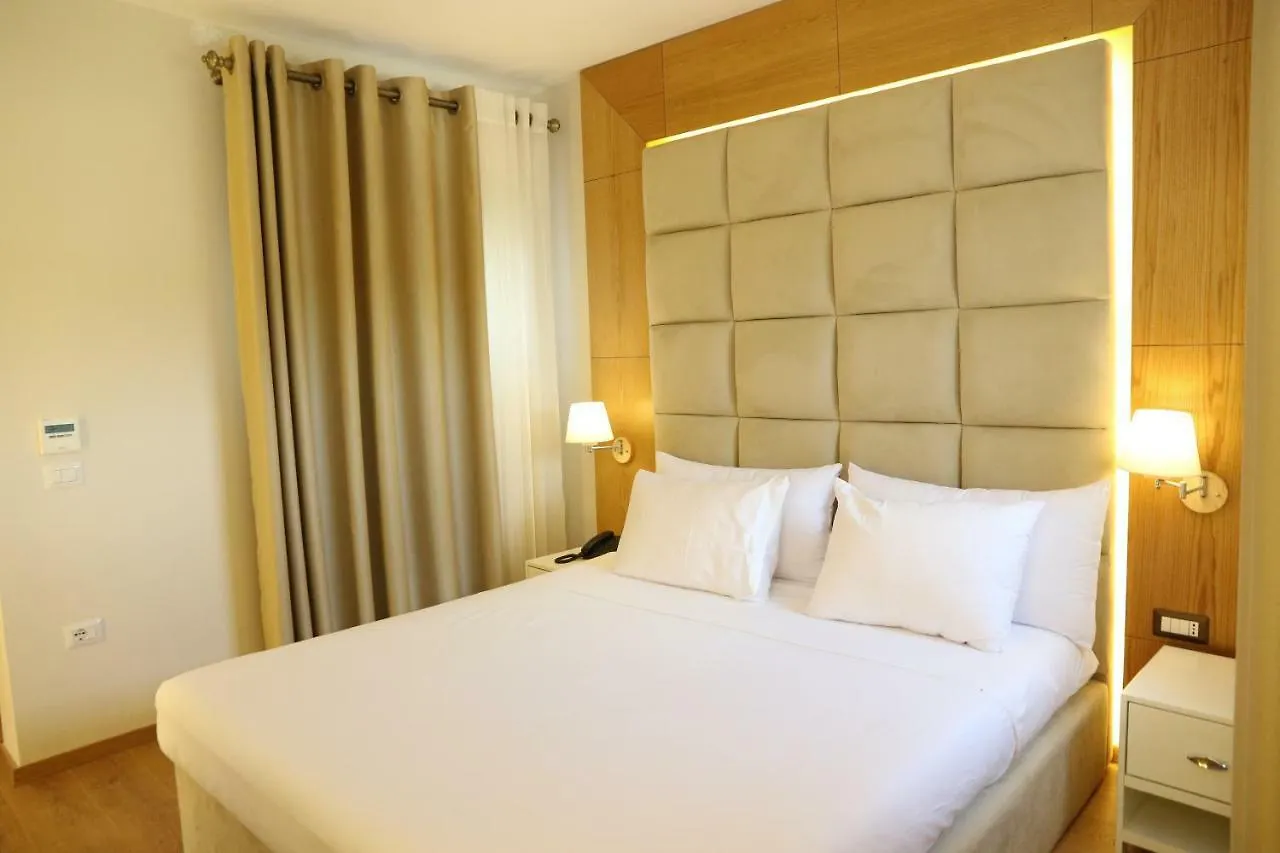 Vinea Resort Rrashbull Hotel